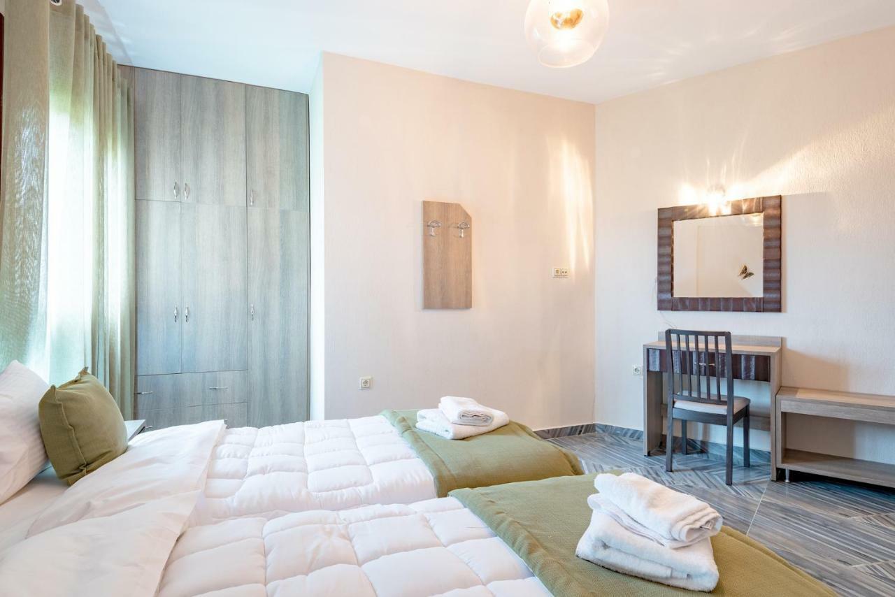 Athina Luxury Apartments Ayios Nikolaos Bagian luar foto