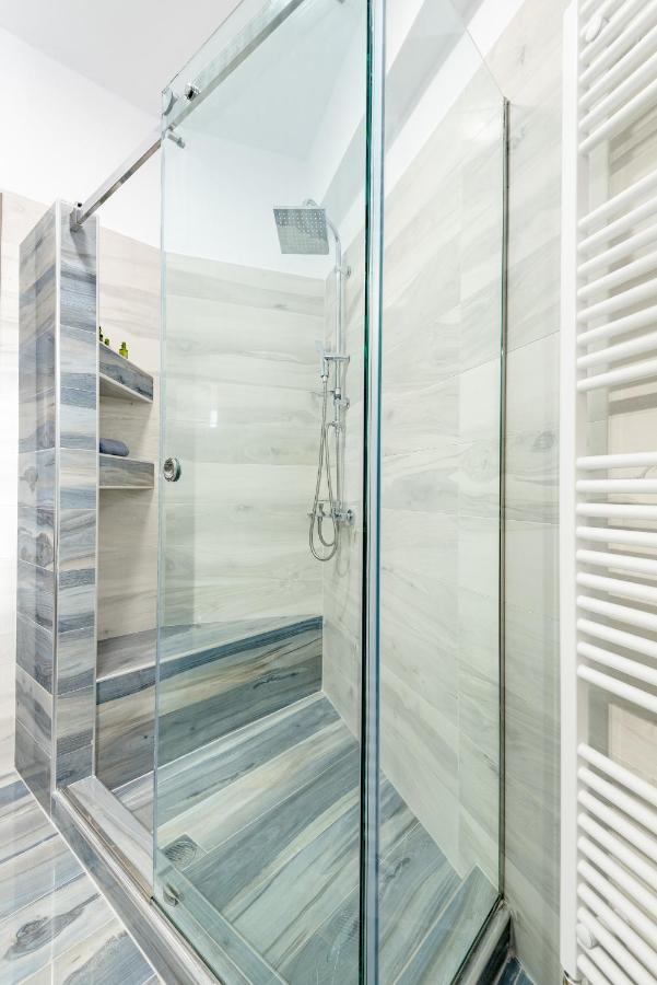Athina Luxury Apartments Ayios Nikolaos Bagian luar foto